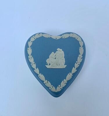 WEDGWOOD SCATOLINA CUORE 6 CM WEDGWOOD SCATOLINA CUORE 6 CM