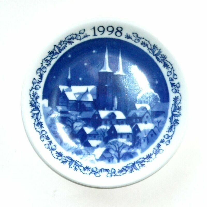Royal Copenhagen Christmas Plaquette 1998 Royal Copenhagen Christmas Plaquette 1998