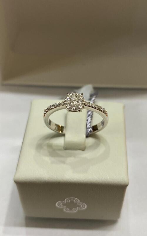 Crusado anello solitario pavè in oro bianco 18 kt e brillanti 0,21 ct