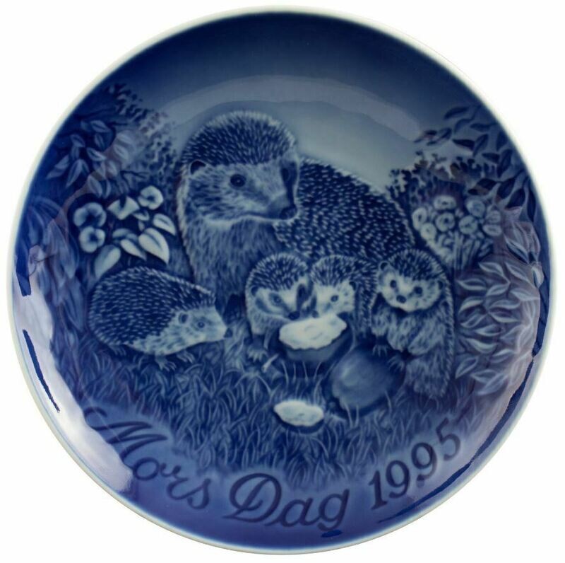 Royal Copenhagen / Bing & Grondahl "Mother's Day" Plate 1995
