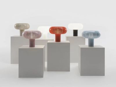 Kartell Teresa lampada da tavolo - Vari colori Kartell Teresa lampada da tavolo - Vari colori