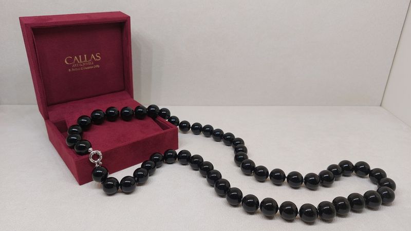 Collana in Onice e Oro 18 KT Collana in Onice e Oro 18 KT