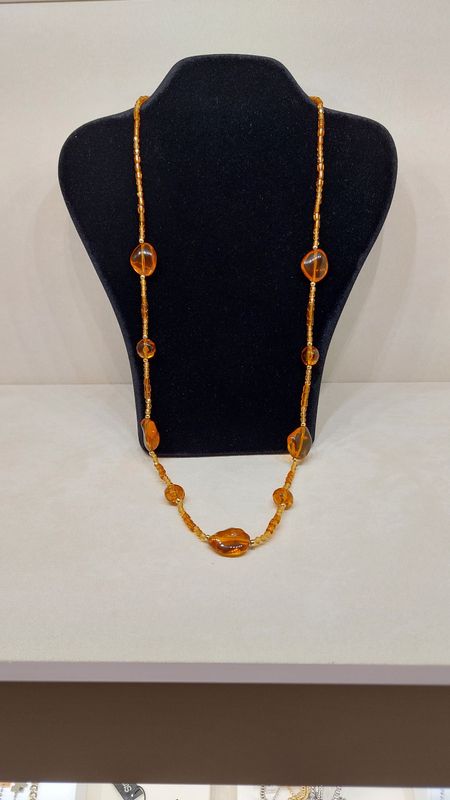 Collana con Ambra e Oro 18 KT