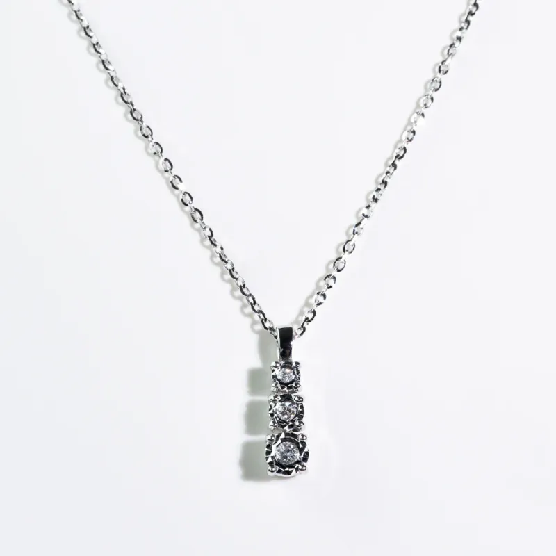 Clesi Gioielli | Linea Riflessi Collana Trilogy  in oro bianco 18 kt con diamanti ct. 0.19