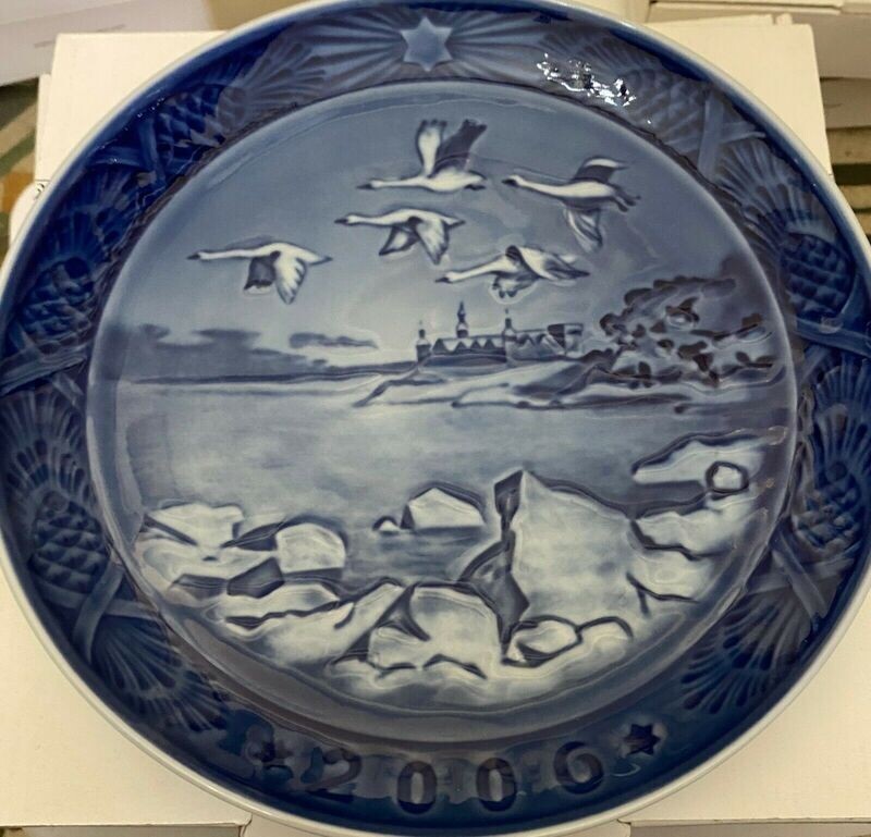 Royal Copenhagen Royal Copenhagen "Christmas Plate" 2006