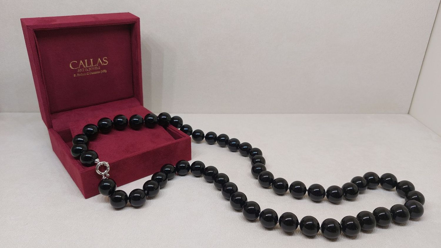 Collana in Onice e Oro 18 KT