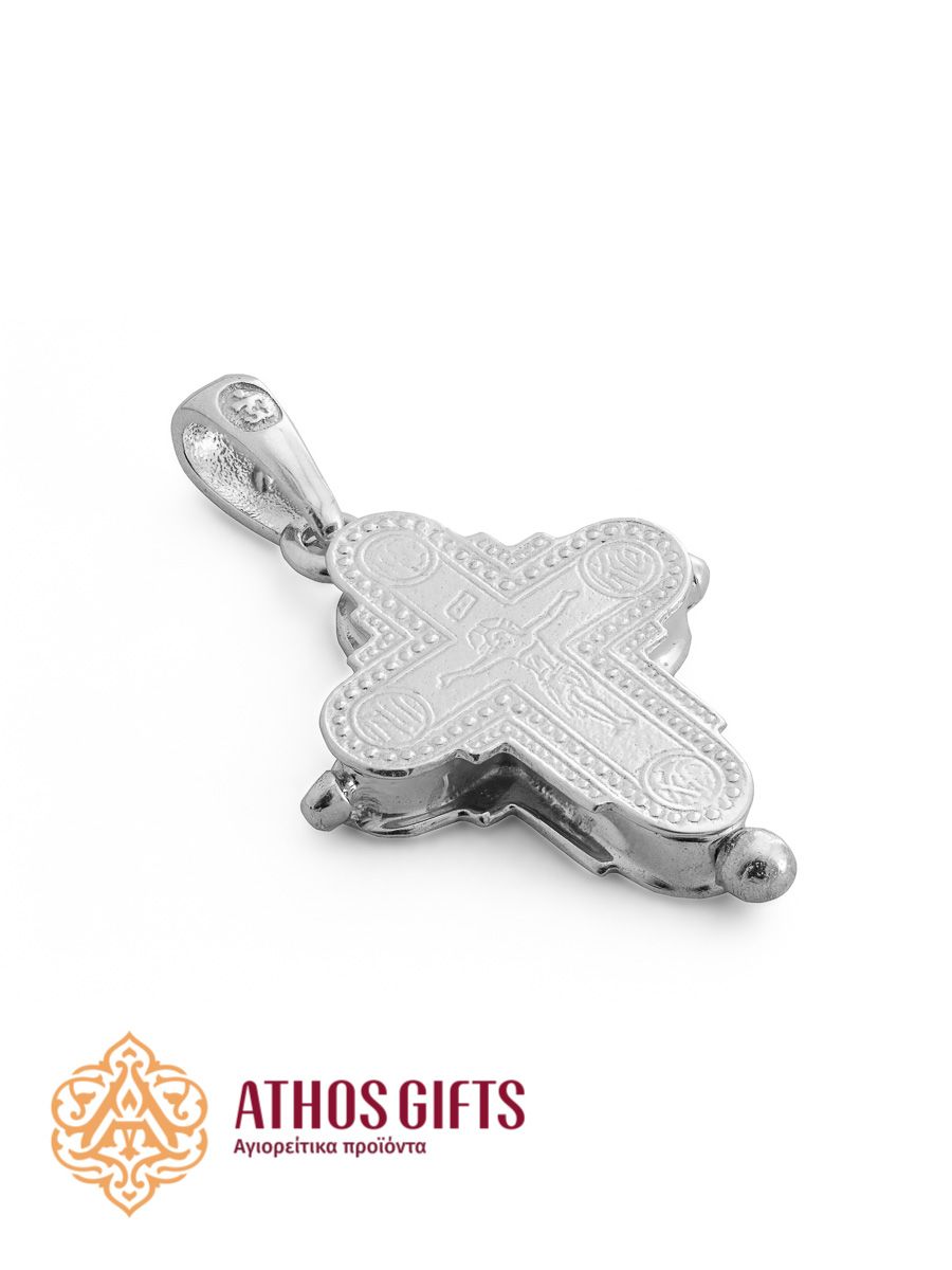 A small cross pendant made of 925 sterling silver.