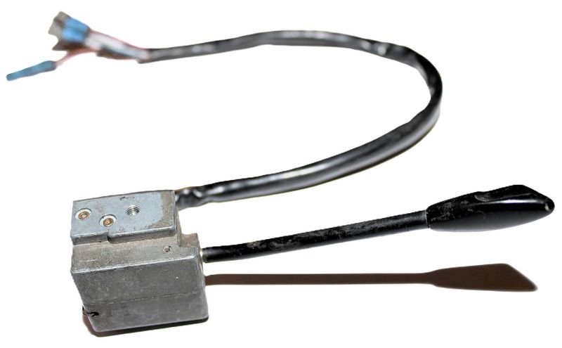 ORIGINALER LUCAS 102SA LICHTSCHALTER AM LENKSTOCK GEBRAUCHT TR4A-250-6 LHD (BIS CC75000)