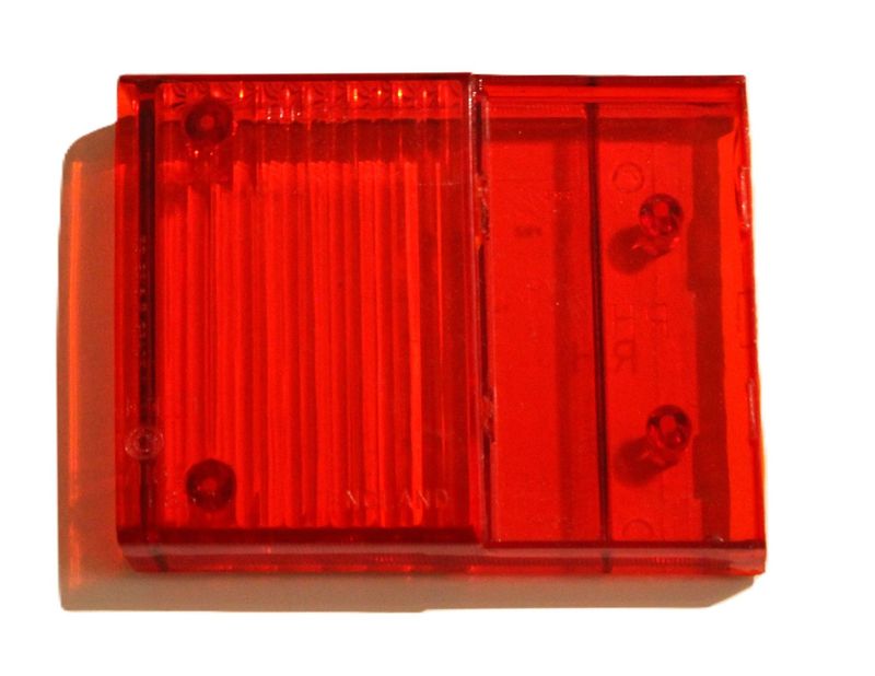 ORIGINALES LUCAS L832-BREMS-/RÜCKLICHTGLAS ROT RECHTS, GEBRAUCHT, OHNE REFLEKTOR, TR6