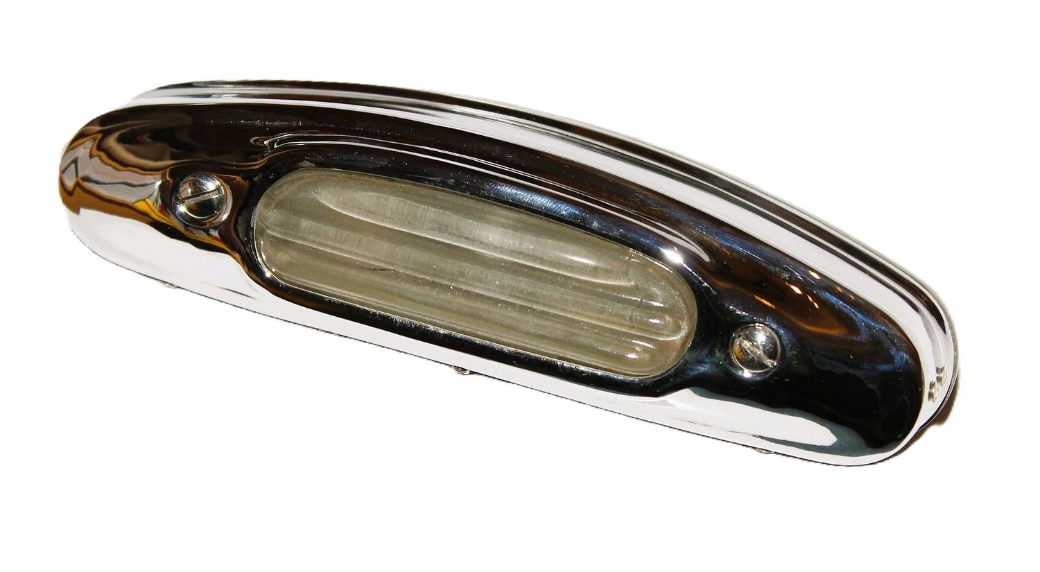 Originale LUCAS L469-Kennzeichen/Rückfahrleuchte auf Metallsockel, komplett überholt, ASTON MARTIN DB2 1951-62/ALLARD 1951-55/ALVIS 1951-55/LAGONDA 1954-58/ROVER P4 & JENSEN INTERCEPTOR 1950-55