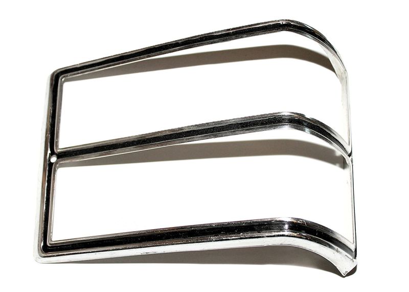 Originale FORD- Abdeckung für Rückleuchte RH, gebraucht,  TVR M-Serie früh/TVR Vixen/FORD Cortina MkII