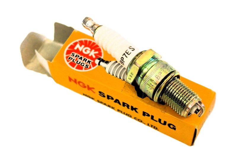 ZÜNDKERZE NGK BP7ES -FÜR HÖHER VERDICHTETE MOTOREN TR5-6 ZÜNDKERZE NGK BP7ES -FÜR HÖHER VERDICHTETE MOTOREN TR5-6