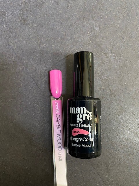 SMALTO SEMIPERMANENTE MANGRE'  BARBIE MOODMC05  8 ML
