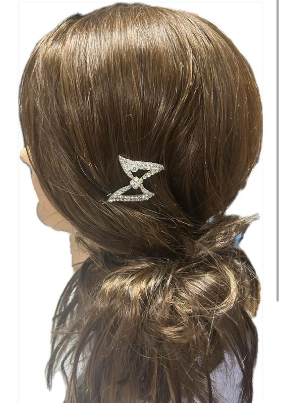Fermaglio  con strass a forma di farfalla