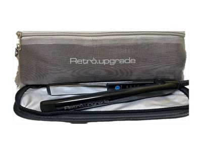 PIASTRINO RETRO' SLIM NERO PIU' KIT MARE WELLA SHAMPOO 300 ML CONDITIONER 250 ML E SPRAY CORPO CAPELLI 150 ML IN OMAGGIO POCHETTE ELGON SUN PIASTRINO RETRO' SLIM NERO PIU' KIT MARE WELLA SHAMPOO 300 ML CONDITIONER 250 ML E SPRAY CORPO CAPELLI 150 ML IN OMAGGIO POCHETTE ELGON SUN