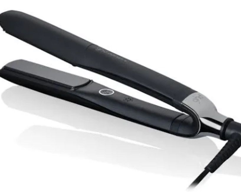 KIT CON PIASTRA GHD PLATINUM + PHON BLACK STAR  TURBO PIUMA +STYLING DUO GIFT SET GHD
