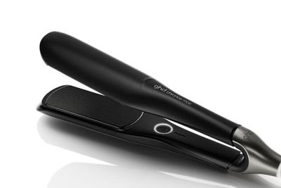 KIT CON PIASTRA GHD CHRONOS MAX + STYLING DUO GIFT SET GHD + IN OMAGGIO  PHON BLACK STAR TURBO PIUMA