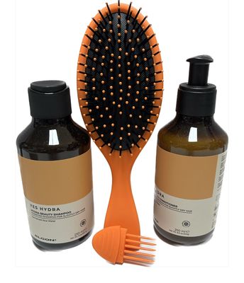 KIT YES HYDRA SHAMPOO 250 ML E CONDITIONER CON DOSATORE 250 ML IN OMAGGIO SPAZZOLA RAINBOW ADATTA A TUTTI I TIPI DI CAPELLO