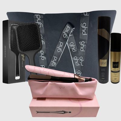KIT GHD CON PIASTRA GHD CHRONOS DUSTED PINK CON POCHETTE TERMORESISTENTE + TERMOPROTETTORE GHD+ LACCA GHD PERFECT ENDING + SPAZZOLA PUDDLE BRUSH + BORSA GHD KIT GHD CON PIASTRA GHD CHRONOS DUSTED PINK CON POCHETTE TERMORESISTENTE + TERMOPROTETTORE GHD+ LACCA GHD PERFECT ENDING + SPAZZOLA PUDDLE BRUSH + BORSA GHD