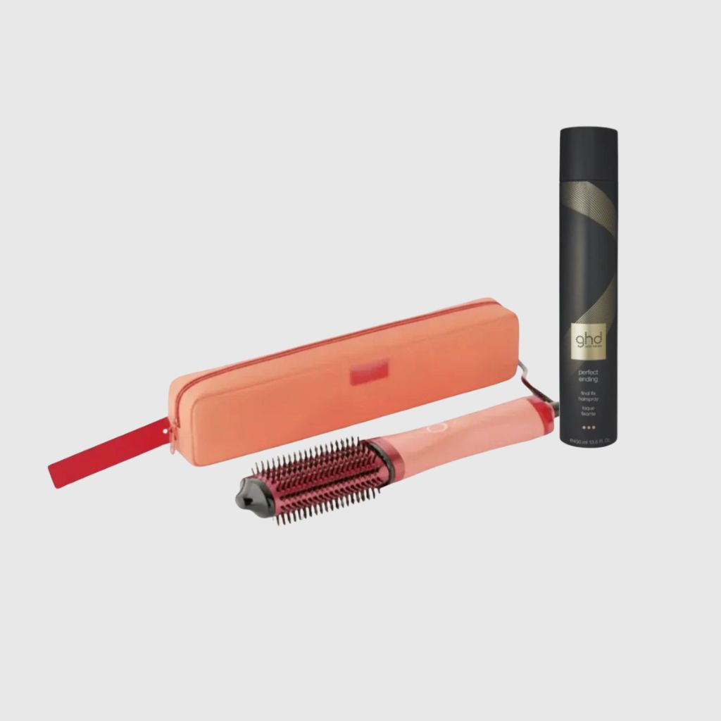 SPAZZOLA GHD DUET BLOW DRY 2 IN 1 SUN KISSED PEACH CON POCHETTE IN OMAGGIO LACCA GHD PERFECT ENDING 400 ML
