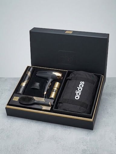 KIT GHD CON PHON GHD HELIOS 2200 WATT PIU' +SPAZZOLA ELETTRICA GHD GLIDE+ + LACCA GHD + BORSA ADIDAS KIT GHD CON PHON GHD HELIOS 2200 WATT PIU' +SPAZZOLA ELETTRICA GHD GLIDE+ + LACCA GHD + BORSA ADIDAS