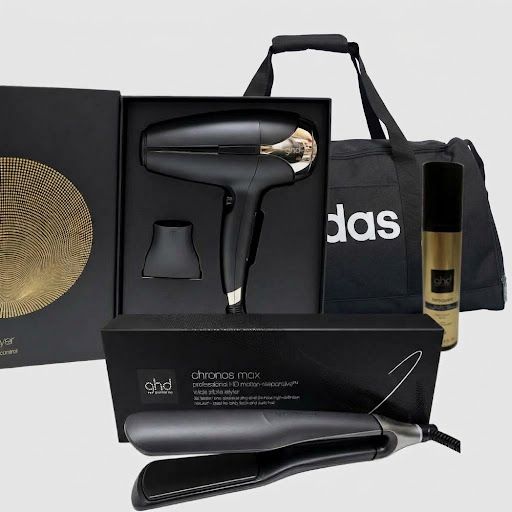 KIT GHD CON PIASTRA CHRONOS MAX NERA PIU' PHON GHD HELIOS NERO 2200 WATT + TERMOPROTETTORE GHD 250 ML + BORSA ADIDAS KIT GHD CON PIASTRA CHRONOS MAX NERA PIU' PHON GHD HELIOS NERO 2200 WATT + TERMOPROTETTORE GHD 250 ML + BORSA ADIDAS