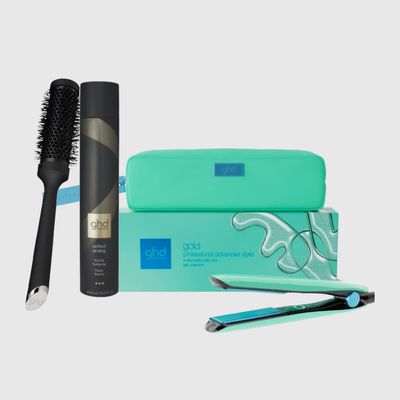 PIASTRA GHD GOLD JELLY CON POCHETTE + SPAZZOLA IN CERAMICA GHD + LACCA GHD PERFECT ENDING 400 ML PIASTRA GHD GOLD JELLY CON POCHETTE + SPAZZOLA IN CERAMICA GHD + LACCA GHD PERFECT ENDING 400 ML