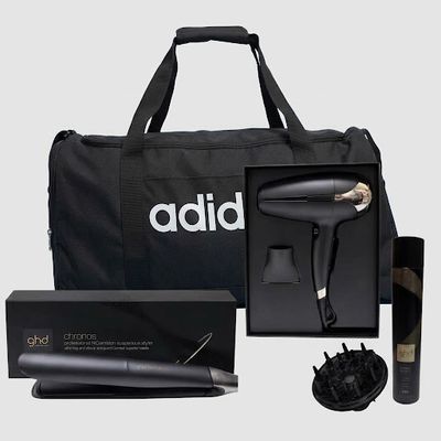 KIT GHD CON PIASTRA GHD CHRONOS NERA + PHON GHD HELIOS NERO 2200 WATT + DIFFUSORE GHD + LACCA GHD E BORSA ADIDAS KIT GHD CON PIASTRA GHD CHRONOS NERA + PHON GHD HELIOS NERO 2200 WATT + DIFFUSORE GHD + LACCA GHD E BORSA ADIDAS