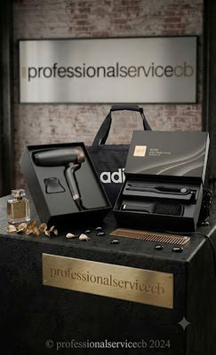KIT GHD CON PIASTRA GHD SCULPT GIFT SET 2026 + PHON GHD SPEED 2100 WATT NERO OPACO IN OMAGGIO LACCA GHD PERFECT ENDING E BORSA ADIDAS