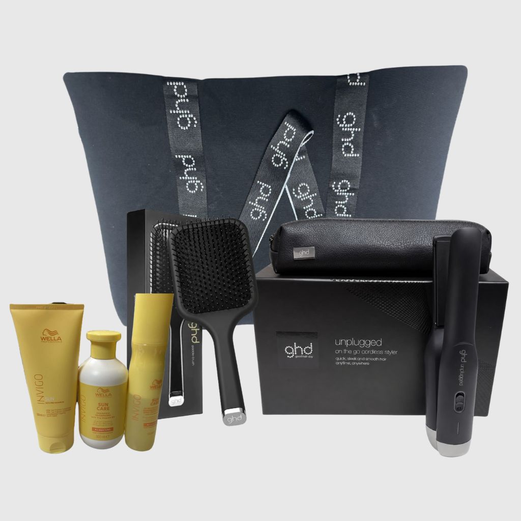 PIASTRA GHD UNPLUGGED SENZA FILI GIFT SET CON SPAZZOLA E POCHETTE+KIT MARE WELLA PROFESSIONAL++ BORSA GHD PIASTRA GHD UNPLUGGED SENZA FILI GIFT SET CON SPAZZOLA E POCHETTE+KIT MARE WELLA PROFESSIONAL++ BORSA GHD