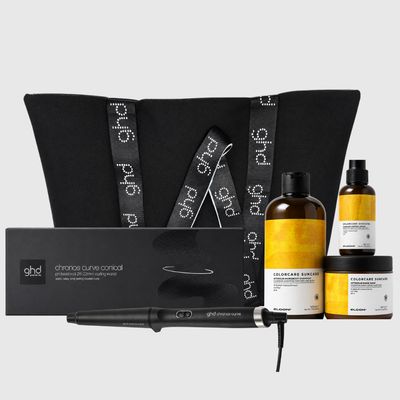 KIT MARE CON FERRO GHD CHRONOS CURVE CONICAL 28-23 MM + SHAMPOO SUN ELGON 500 ML MASK SUN 300 ML E WAVE LOCK SUN 150 ML IN REGALO BORSA GHD KIT MARE CON FERRO GHD CHRONOS CURVE CONICAL 28-23 MM + SHAMPOO SUN ELGON 500 ML MASK SUN 300 ML E WAVE LOCK SUN 150 ML IN REGALO BORSA GHD