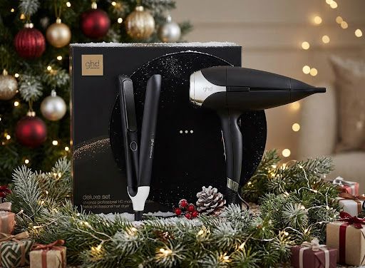 NUOVO DELUXE SET GHD CON PHON GHD HELIOS E PIASTRA GHD CHRONOS IN ELEGANTE COFANETTO 2026 NUOVO DELUXE SET GHD CON PHON GHD HELIOS E PIASTRA GHD CHRONOS IN ELEGANTE COFANETTO 2026