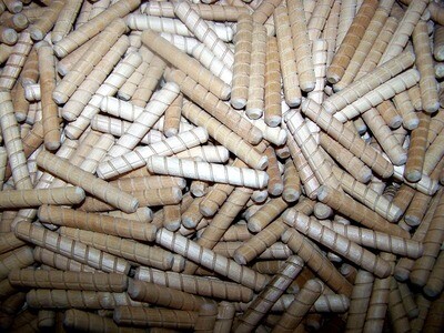 125 SMALL WOOD DOWELS- 2 1/2&quot; X 1/2&quot;