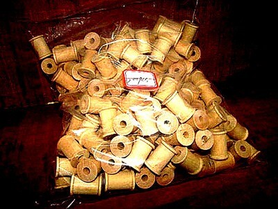 WHOLESALE: NEW UNFINISHED WOODEN SPOOLS 1 1/4&quot; LONG 7/8&quot; DIAMETER 200 PIECES A
