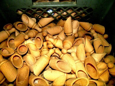 20 PIECES NEW UNFINISHED SANDED SOLID WOODEN SCOOPS 3 1/2&quot; X 1 1/4&quot;