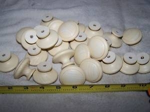 25 ASH FINISHED KNOBS / PULLS D