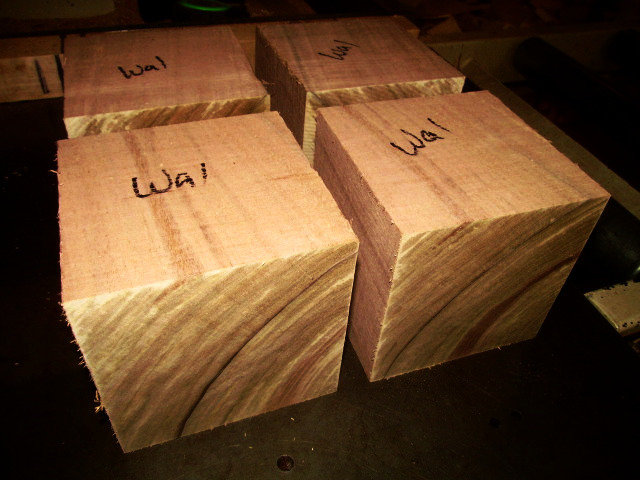 4 WALNUT 5 X 5 X 5&quot; TURNING CUBE BLANKS