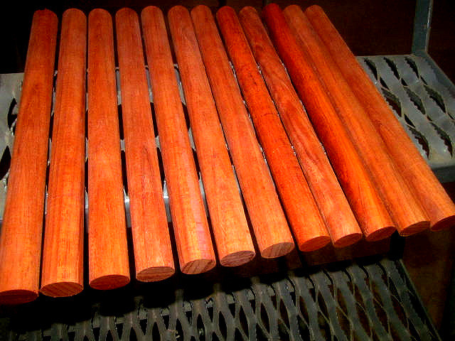 12 PIECES KILN DRIED COLORFUL PADAUK DOWELS 12&quot; X 15/16&quot;