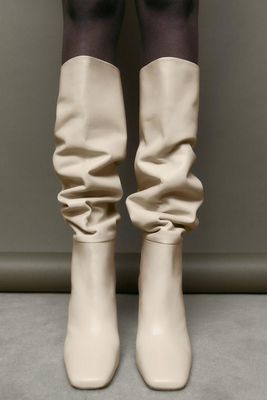 129 $ rrp Zara leather boots over knee beige ecru tube pull on modern