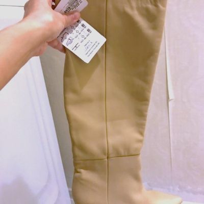 Zara  SPECIAL COLLECTION  CREAM BEIGE  100% Vera Pelle  high boots tall  pointed toe / kitten heel  tube  heels  pull on