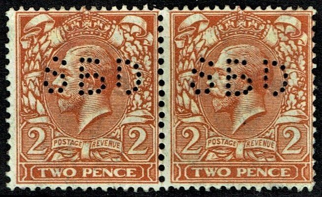 GB KING GEORGE V 1912, Pair of 2d ORANGE (Die II) Mi.130 IXa SG370, MNH with Perfin