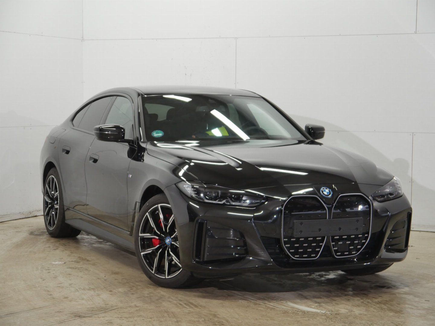 BMW i4 35 eDrive M SPORT BLACK SAPPHIRE METALLIC (LHD) 11/2023