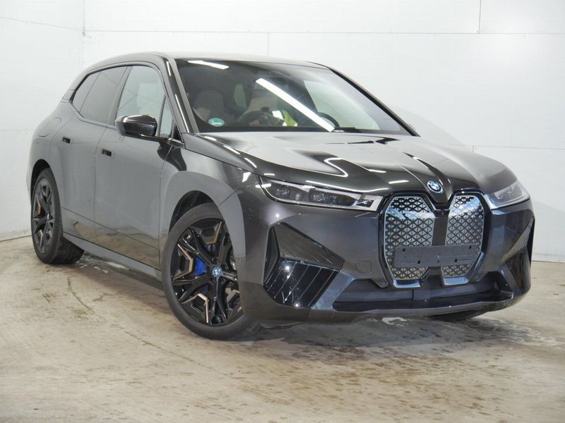 BMW iX xDrive 50 SOPHISTO GREY BRILLIANT EFFECT METALLIC (LHD) 11/2023