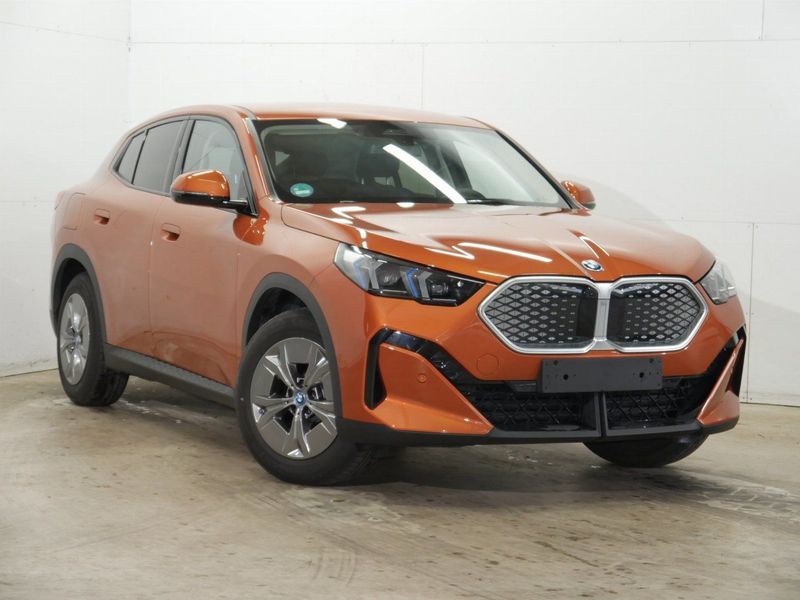 BMW iX2 xDrive 30 UTAH ORANGE METALLIC (LHD) 04/2024 BMW iX2 xDrive 30 UTAH ORANGE METALLIC (LHD) 04/2024