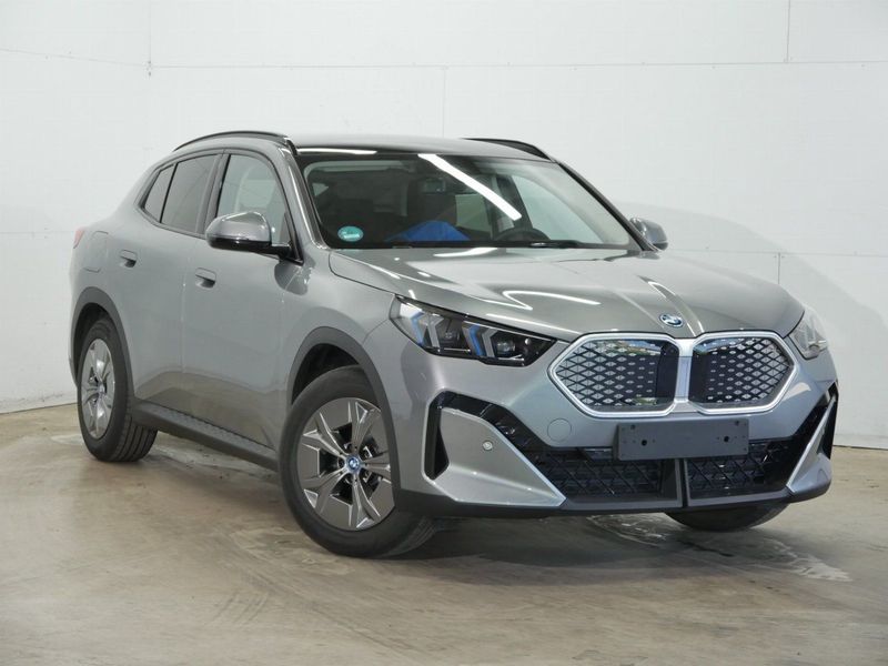 BMW iX2 xDrive 30 SKYSCRAPER GREY METALLIC (LHD) 04/2024 BMW iX2 xDrive 30 SKYSCRAPER GREY METALLIC (LHD) 04/2024