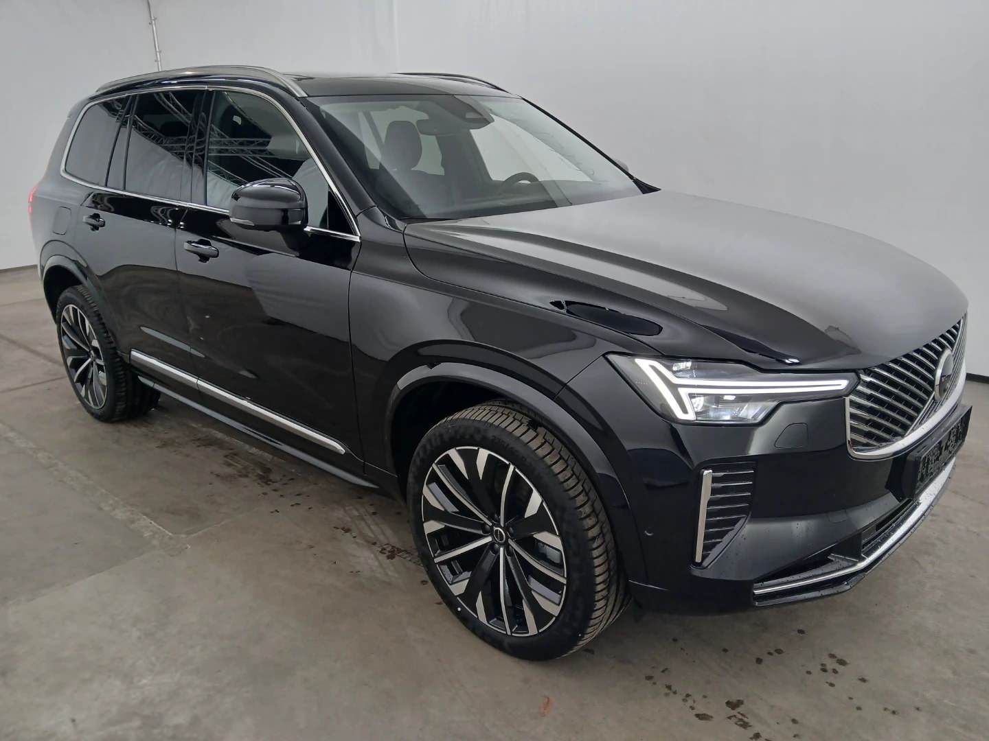 VOLVO XC90 SUV (LHD) 11/2025