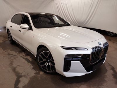 BMW 740d xDrive MINERAL-WHITE METALLIC (LHD) 05/2024