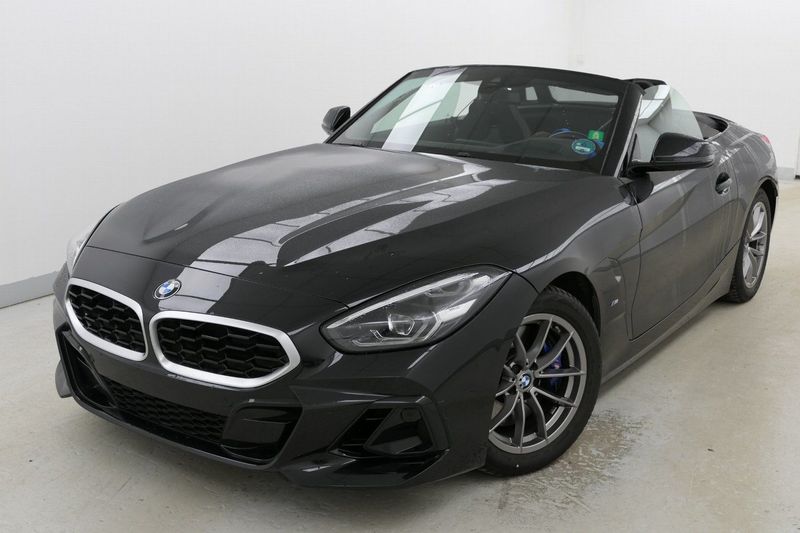 BMW Z4 sDrive 20i SAPPHIRE BLACK METALLIC (LHD) 05/2024 BMW Z4 sDrive 20i SAPPHIRE BLACK METALLIC (LHD) 05/2024