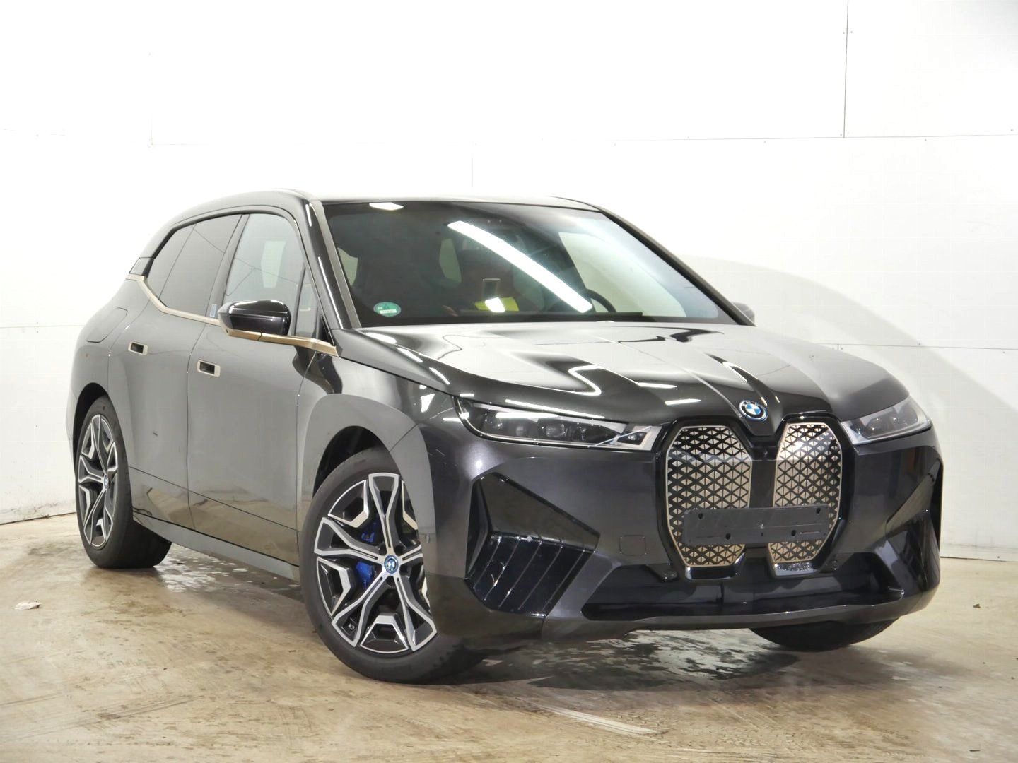 BMW iX xDrive 40 SOPHISTO GREY BRILLIANT EFFECT METALLIC (LHD) 06/2022