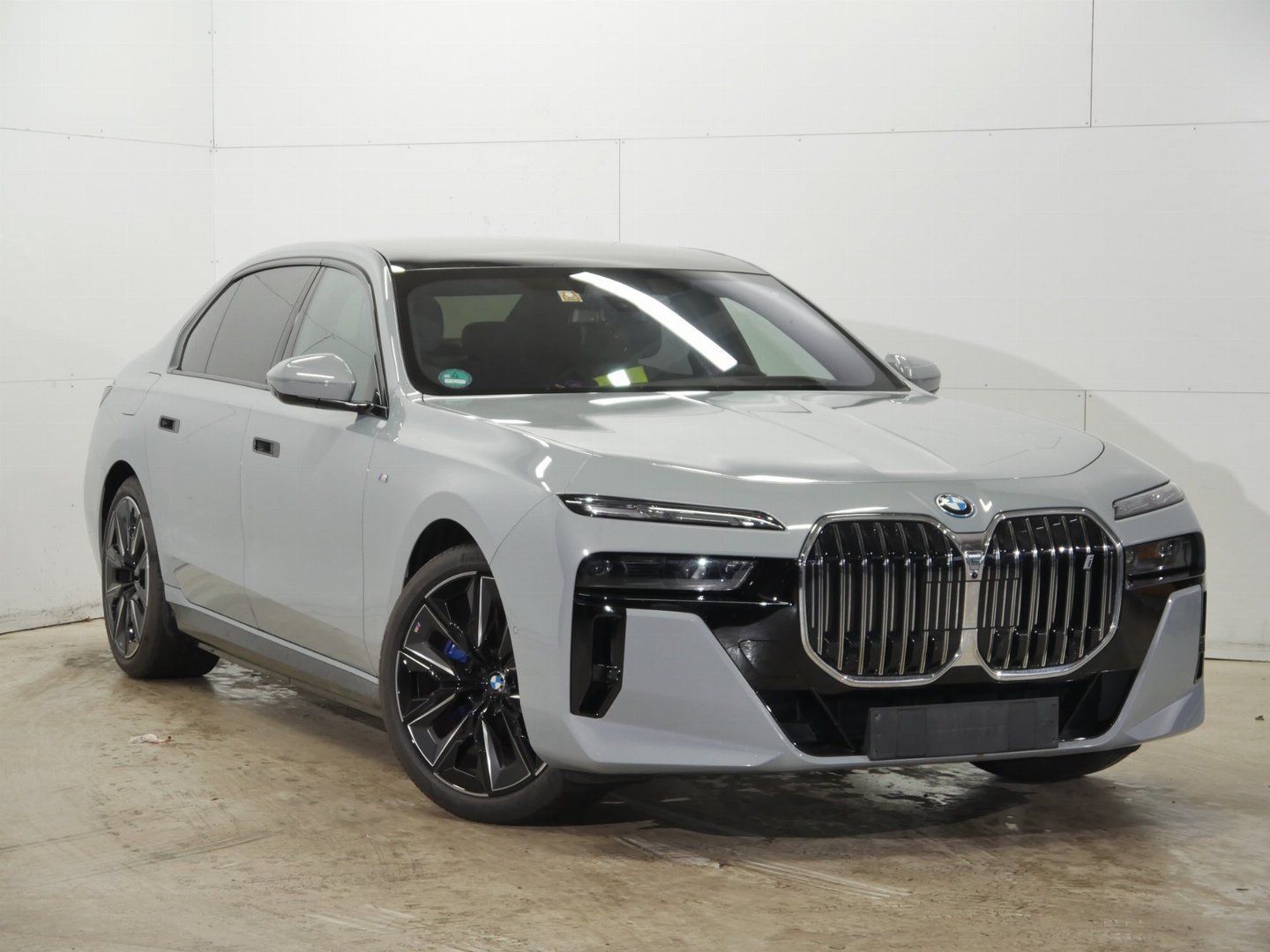 BMW i7 60 xDrive eDrive BROOKLYN GREY METALLIC (LHD) 11/2022